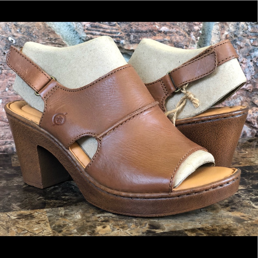 BORN Wekiva Leather Open Toe Ankle Strap sandals